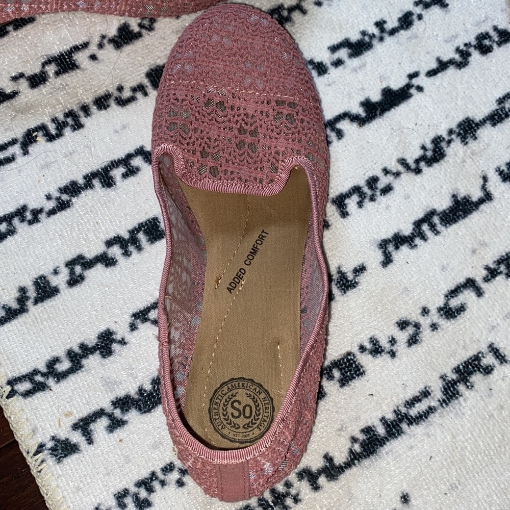 Pink Flats - Picture 3 of 4